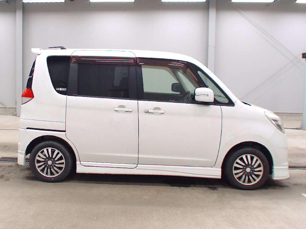 2012 Suzuki Solio MA15S[2]