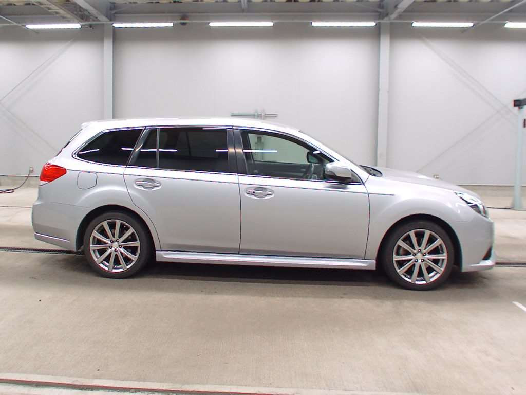 2013 Subaru Legacy Touring Wagon BRG[2]