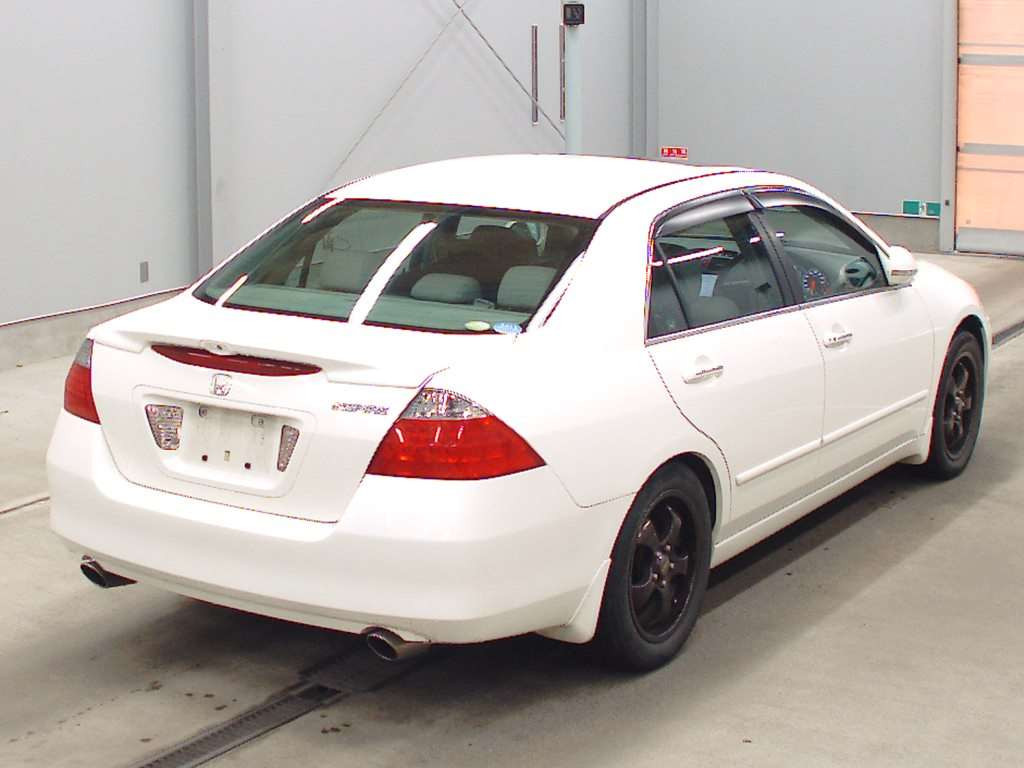 2006 Honda Inspire UC1[1]