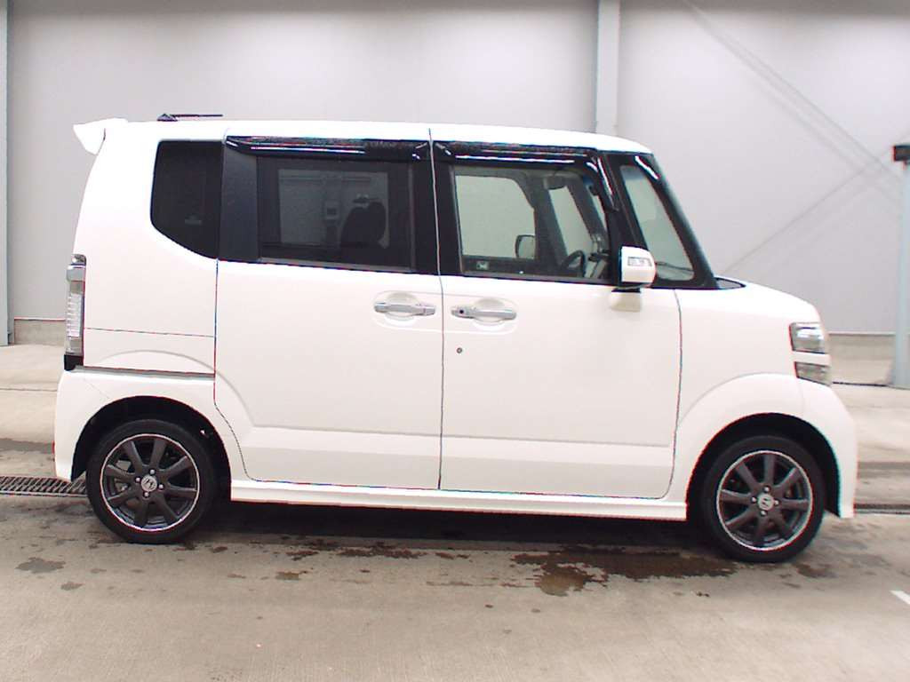 2013 Honda N-BOX CUSTOM JF2[2]