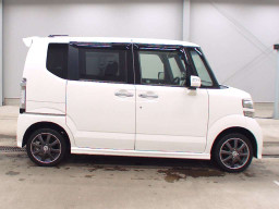 2013 Honda N-BOX CUSTOM