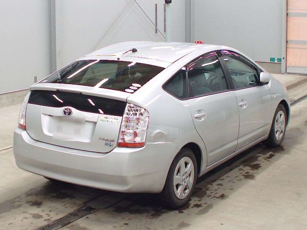 2009 Toyota Prius NHW20[1]