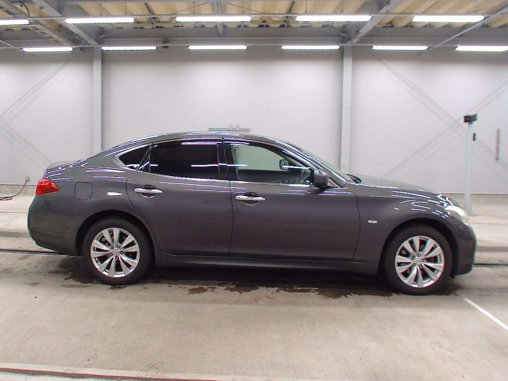 2009 Nissan Fuga KNY51[2]