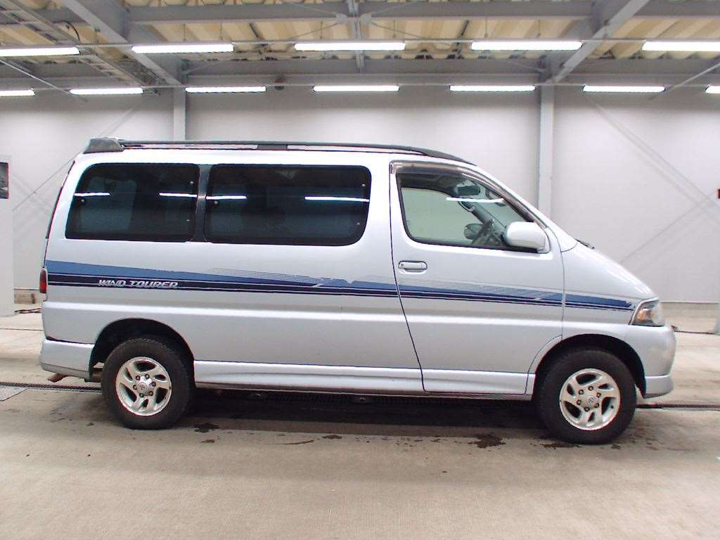 1998 Toyota Hiace Regius RCH47W[2]