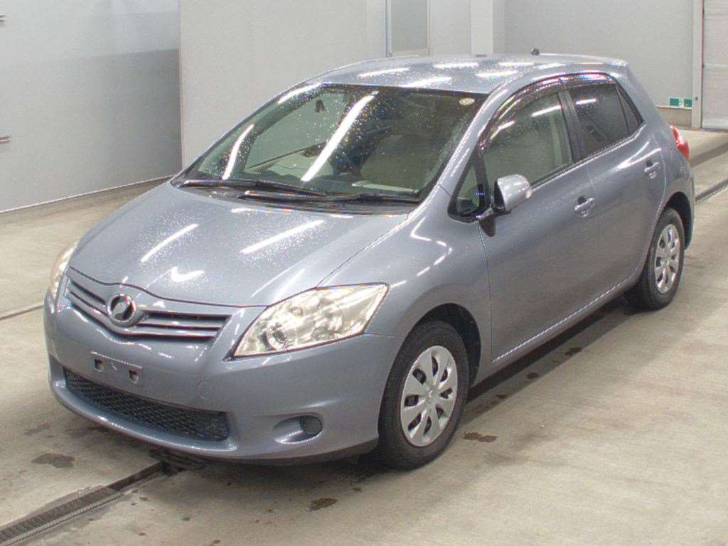 2010 Toyota Auris ZRE154H[0]