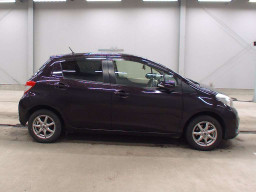 2013 Toyota Vitz