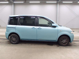 2003 Toyota Sienta