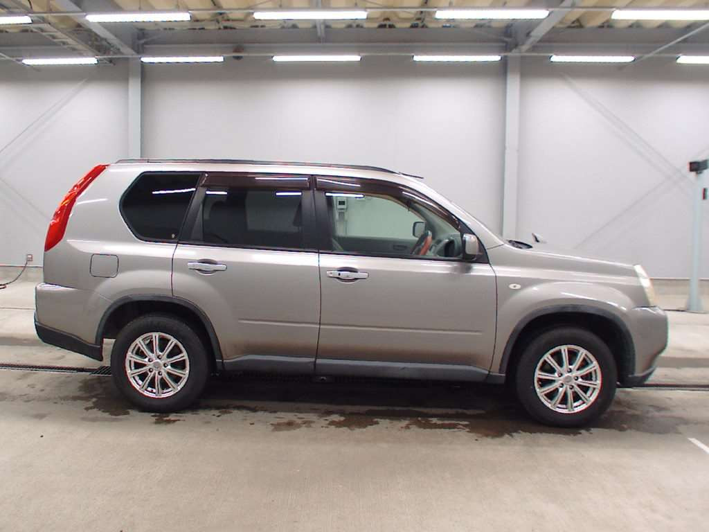 2008 Nissan X-Trail TNT31[2]