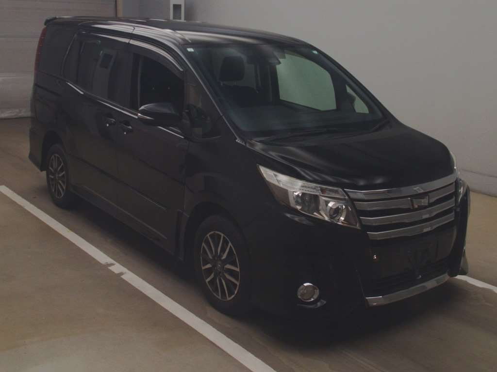 2017 Toyota Noah ZRR85W[2]