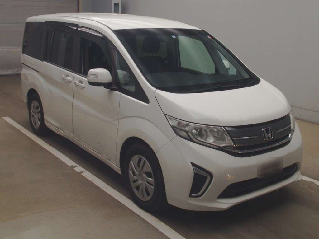 2015 Honda Step WGN RP1[2]