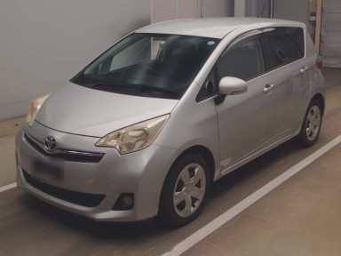 2011 Toyota Ractis