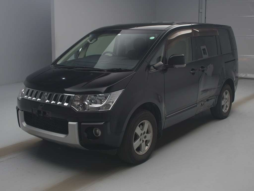 2016 Mitsubishi Delica D5 CV2W[0]