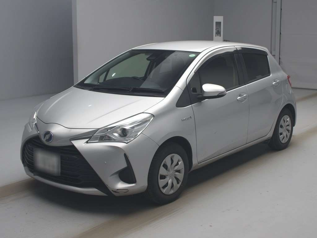 2019 Toyota Vitz NHP130[0]