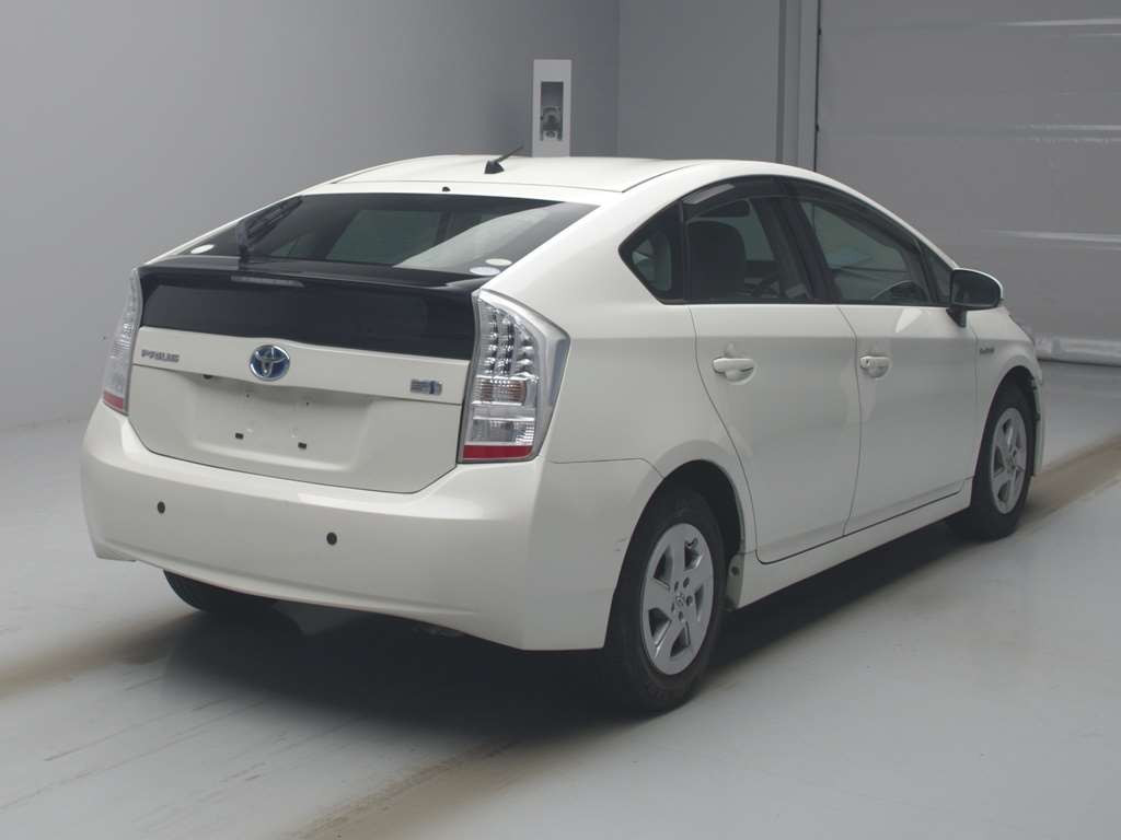 2011 Toyota Prius ZVW30[1]