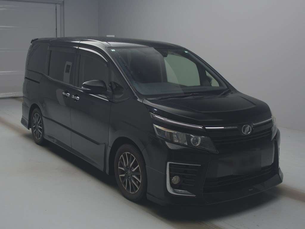 2014 Toyota Voxy ZRR80W[2]