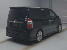 2009 Toyota Noah