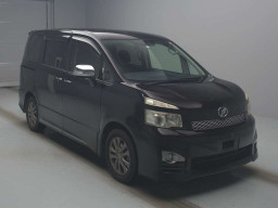 2011 Toyota Voxy