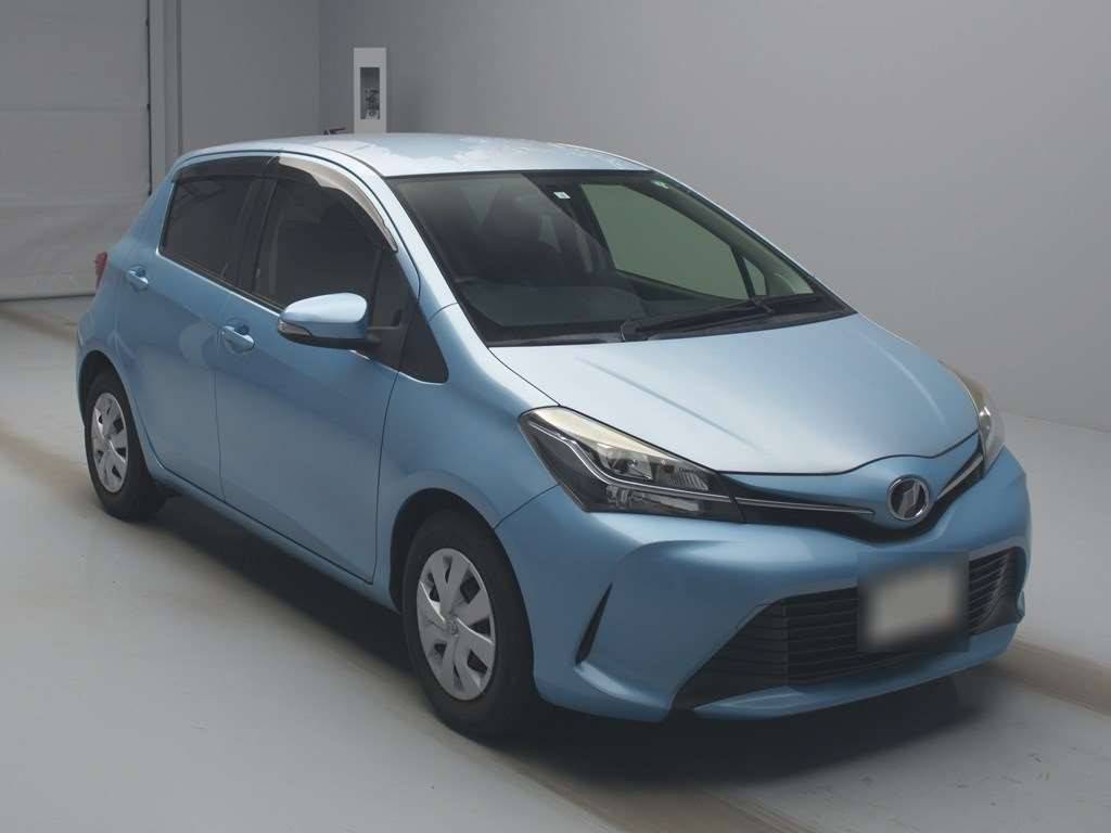 2014 Toyota Vitz NSP130[2]