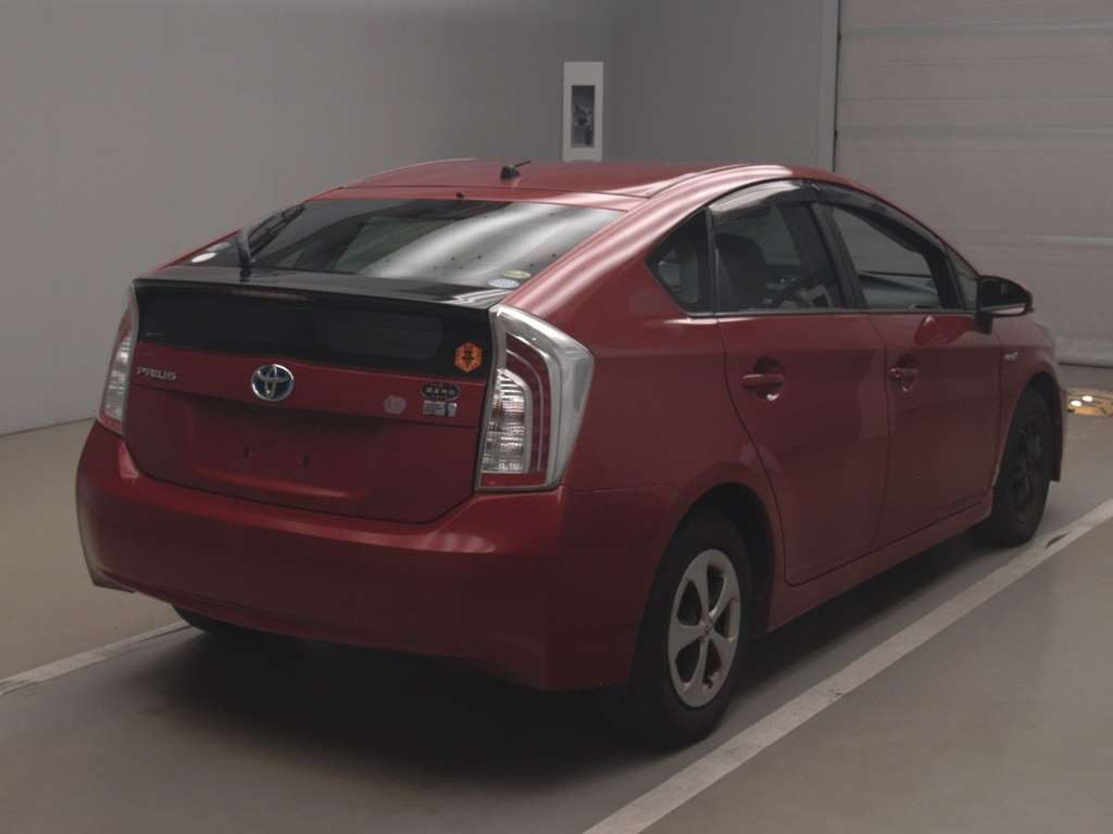 2014 Toyota Prius ZVW30[1]