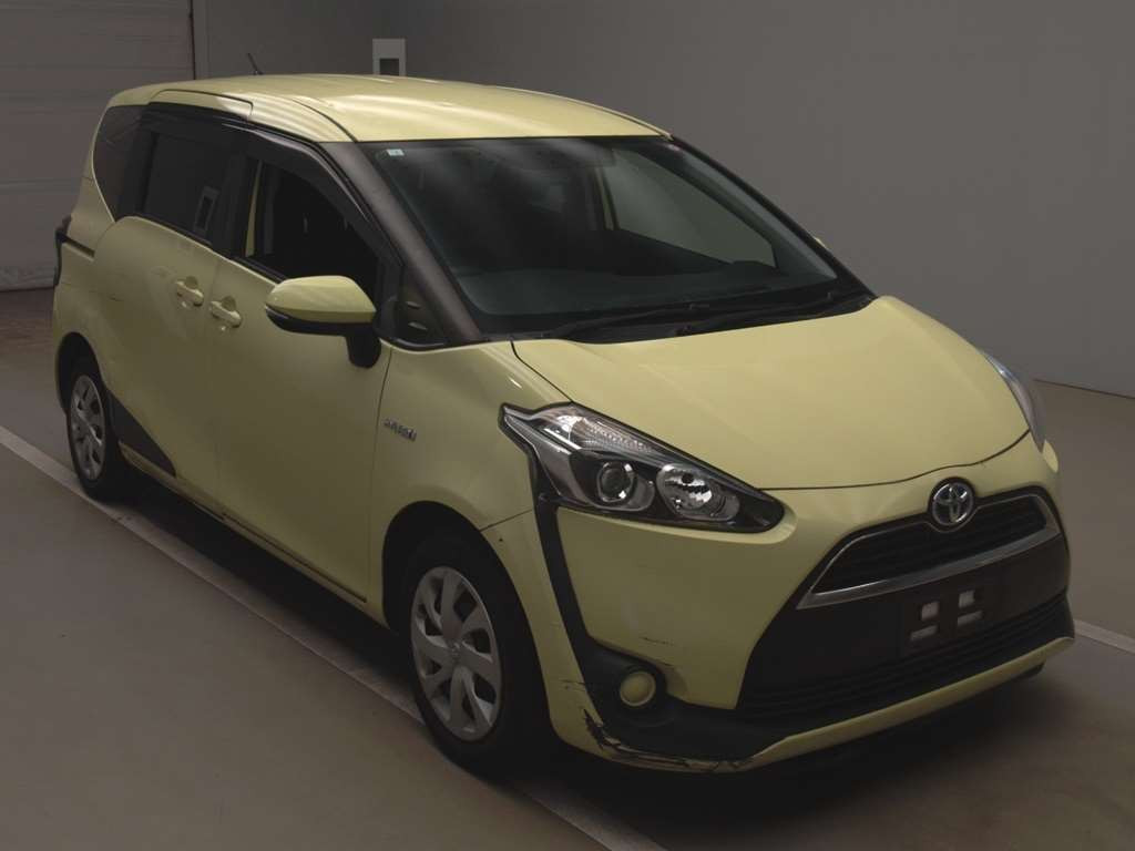 2016 Toyota Sienta NHP170G[2]