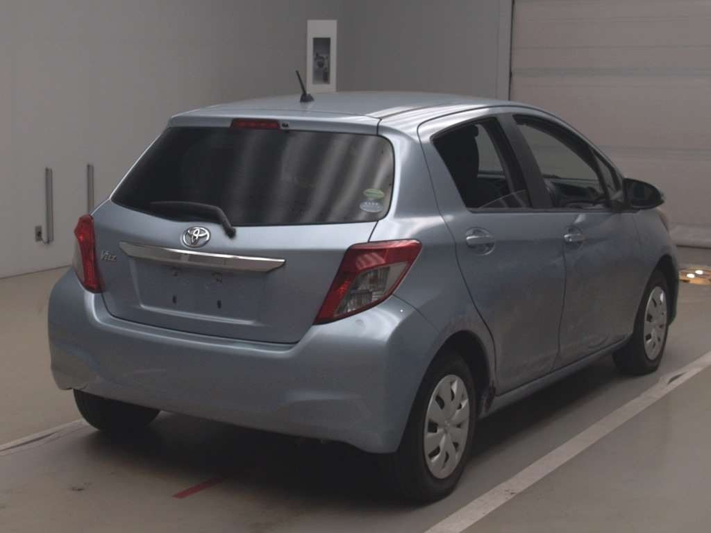 2013 Toyota Vitz KSP130[1]