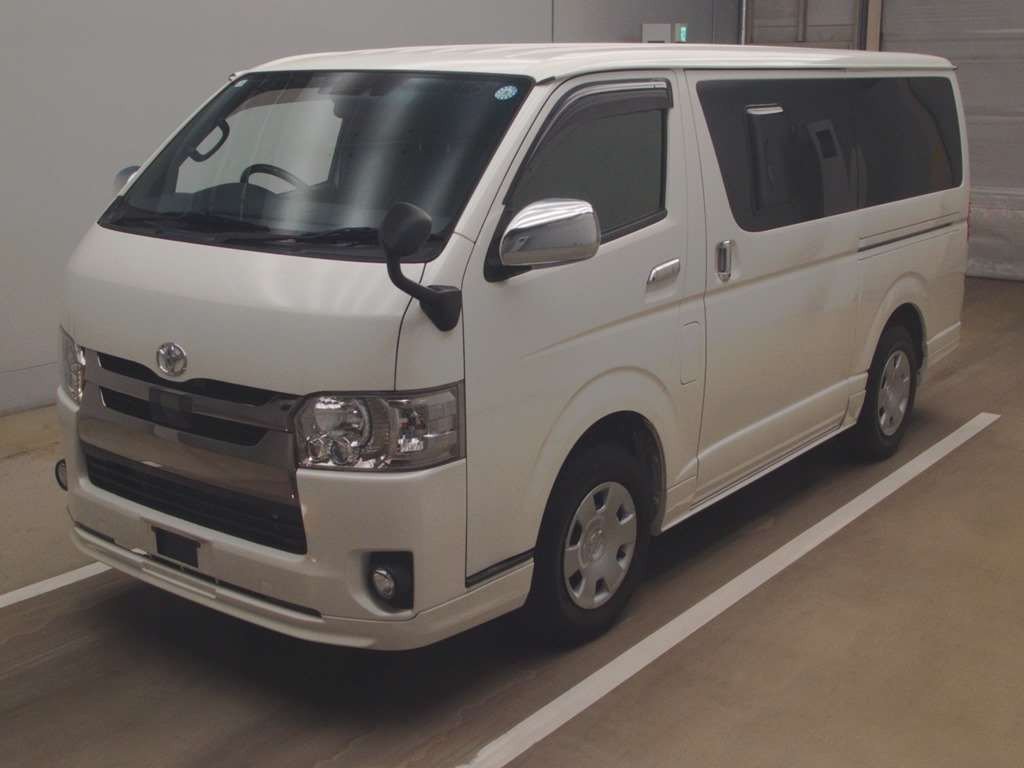 2020 Toyota Hiace Van GDH201V[0]