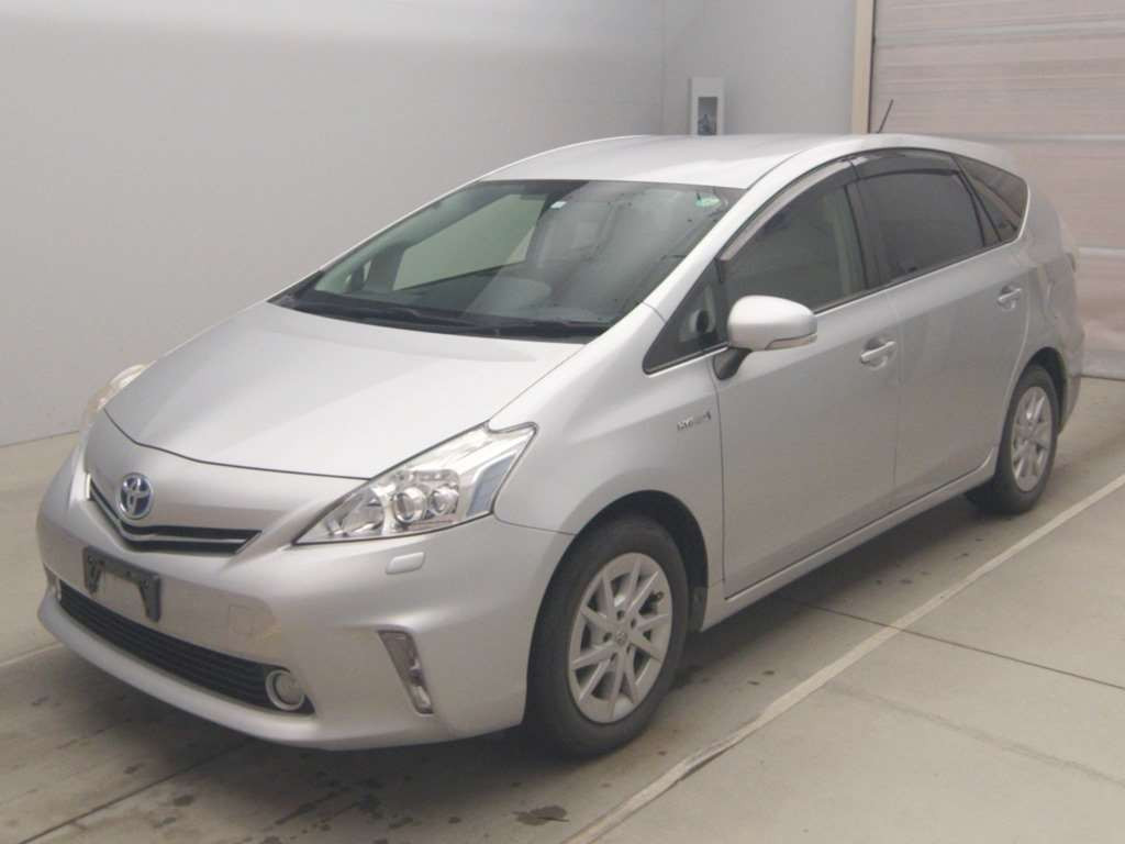 2014 Toyota Prius alpha ZVW40W[0]