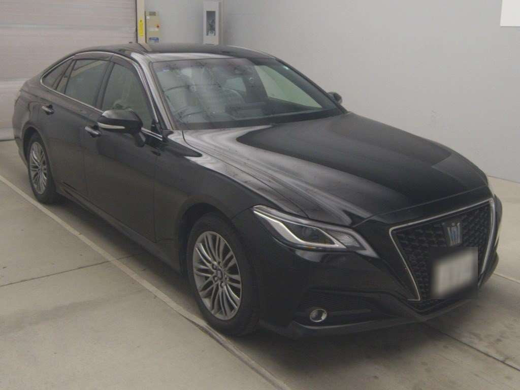 2021 Toyota Crown Hybrid AZSH20[2]