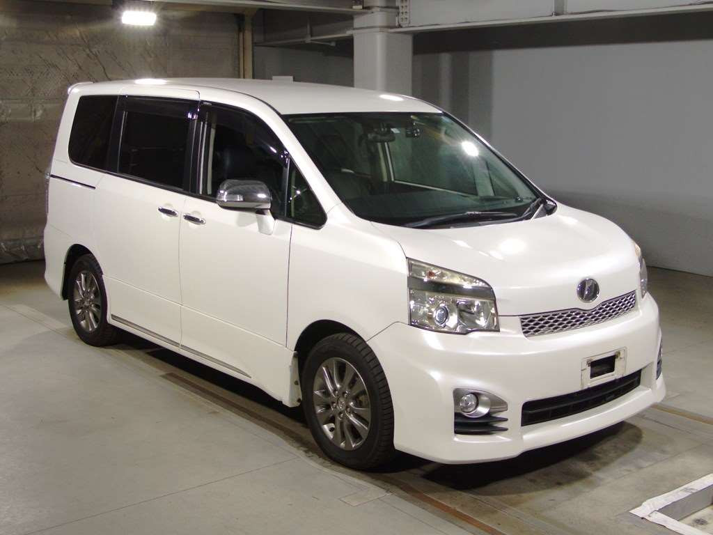 2013 Toyota Voxy ZRR70W[2]