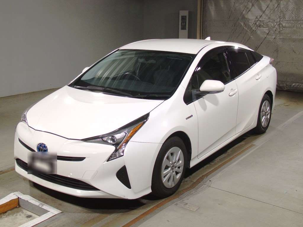 2017 Toyota Prius ZVW50[0]