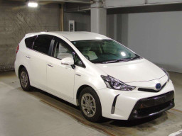 2016 Toyota Prius alpha