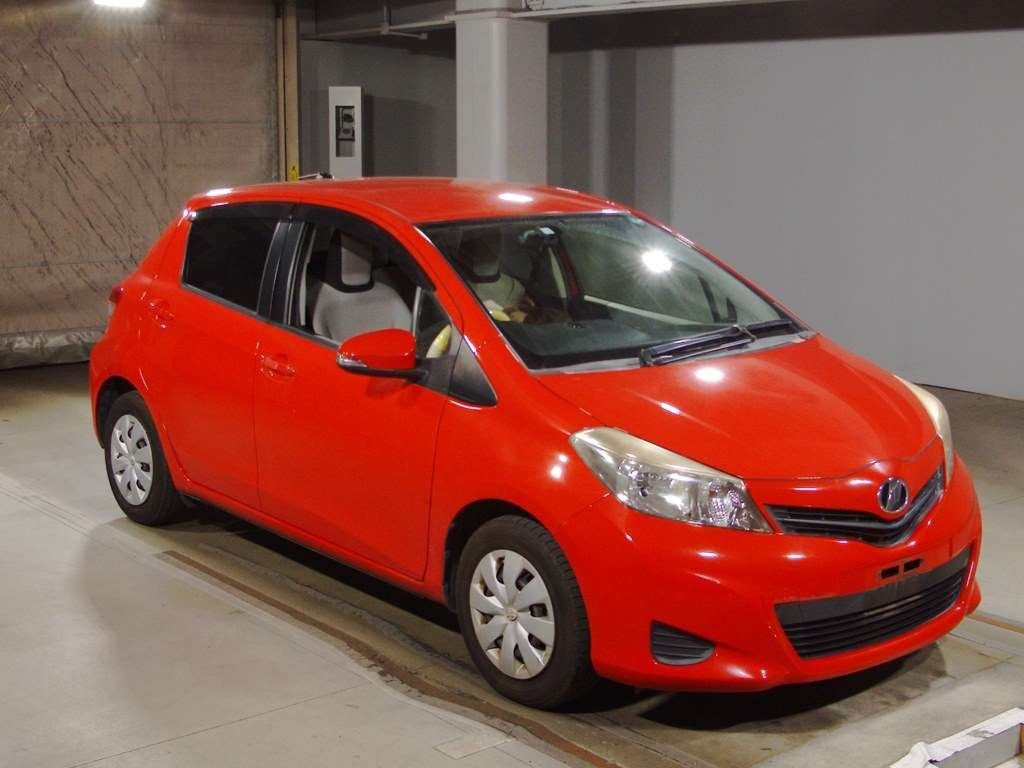 2012 Toyota Vitz NSP130[2]