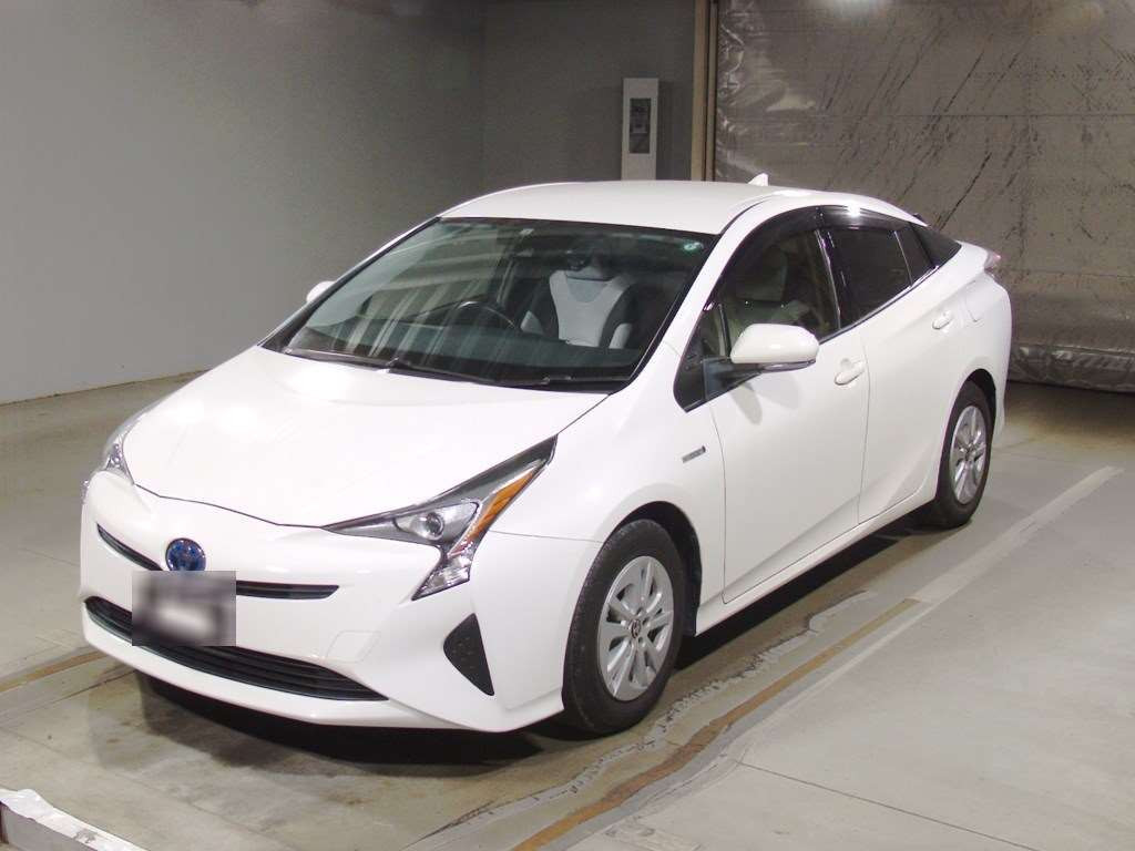 2016 Toyota Prius ZVW50[0]