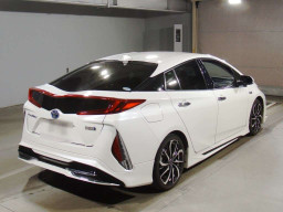 2017 Toyota Prius PHV