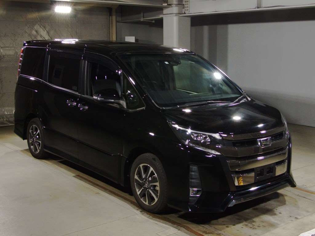 2018 Toyota Noah ZRR80W[2]