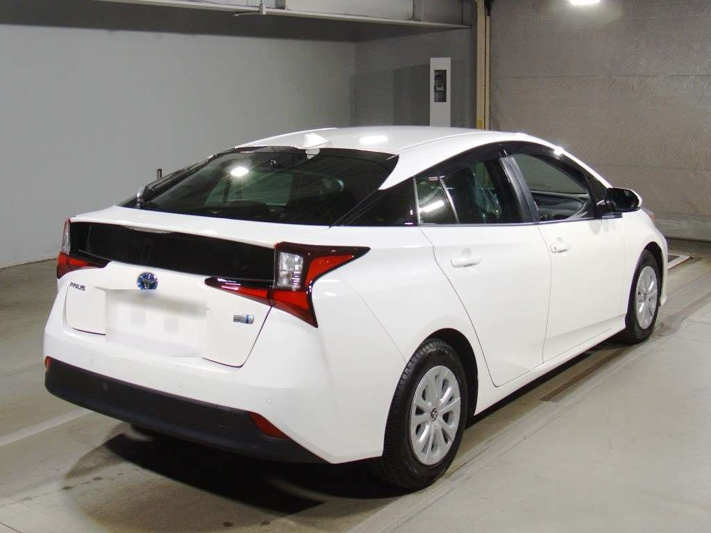 2021 Toyota Prius ZVW51[1]