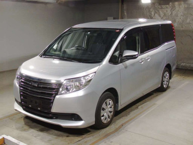 2014 Toyota Noah