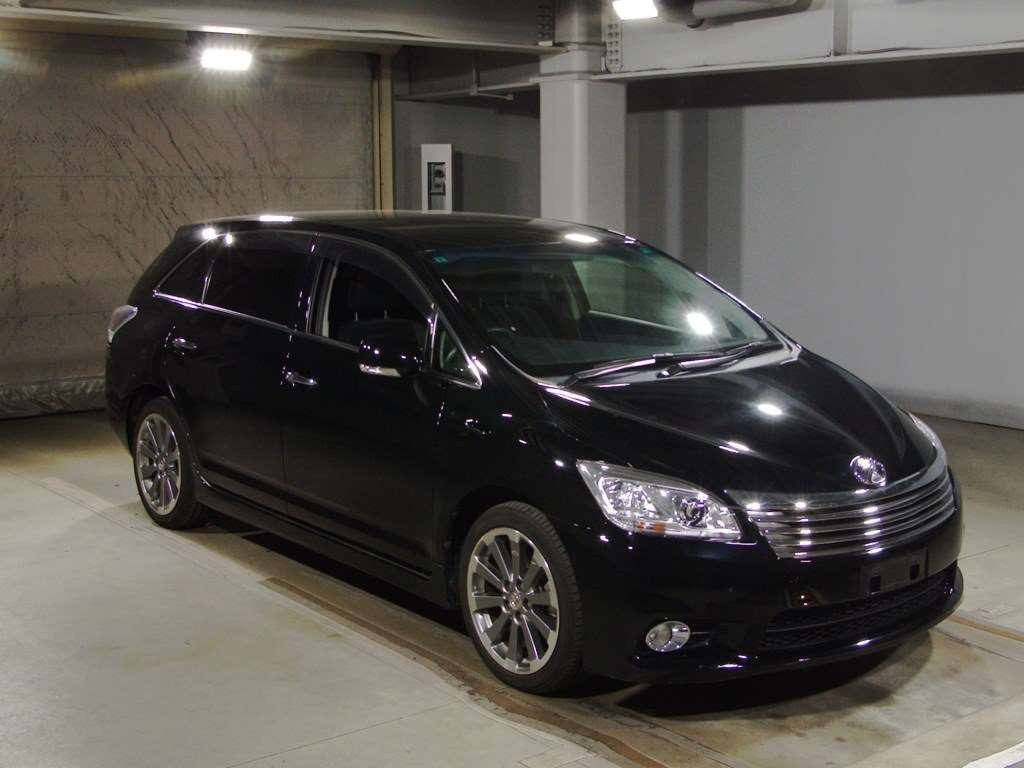 2011 Toyota Mark X Zio ANA10[2]