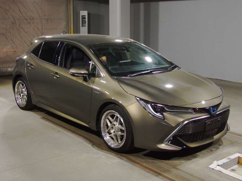 2020 Toyota Corolla Sports ZWE211H[2]