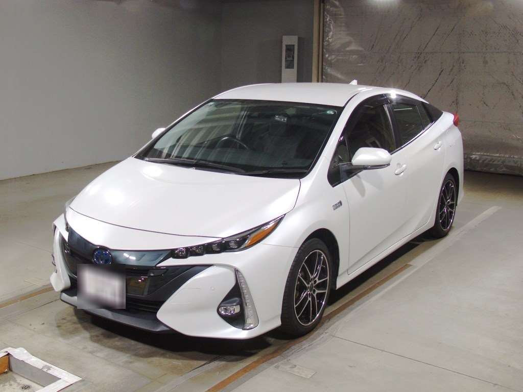 2021 Toyota Prius PHV ZVW52[0]