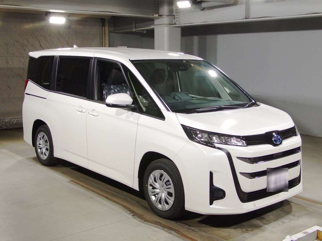 2024 Toyota Noah ZWR90W[2]