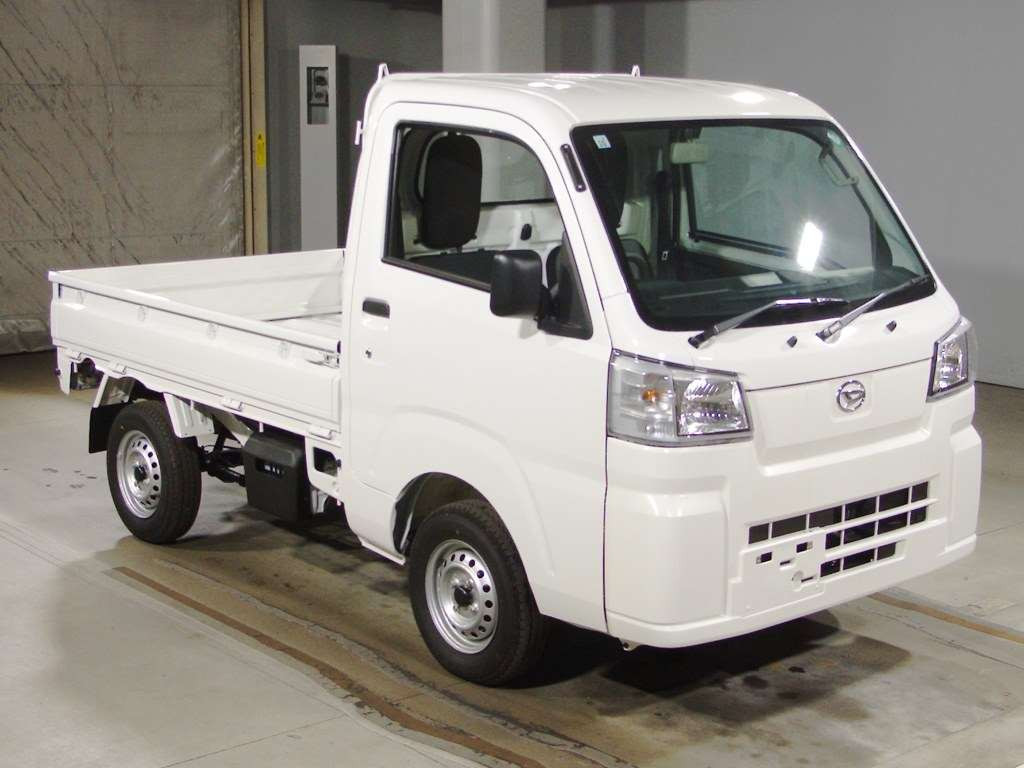 2024 Daihatsu Hijet Truck S500P[2]