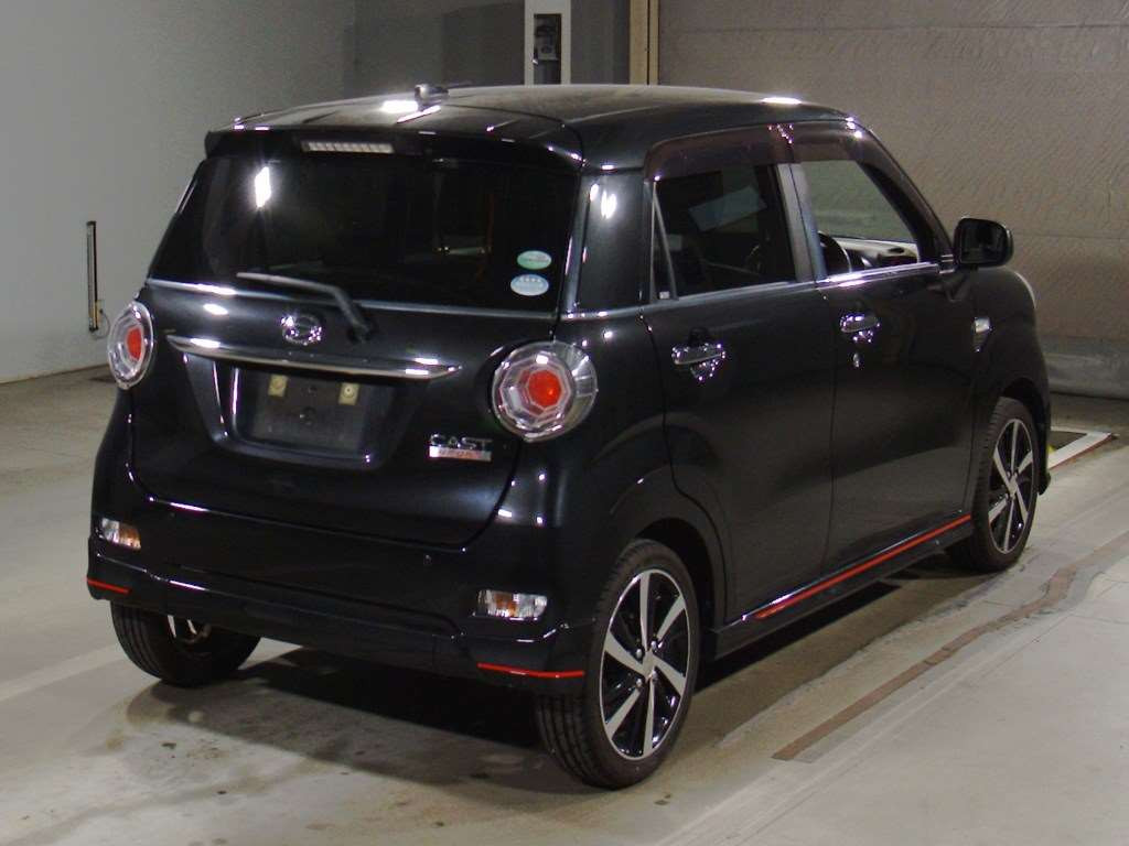 0 Daihatsu Cast LA250S[1]