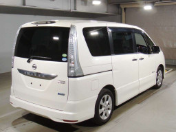 2013 Nissan Serena