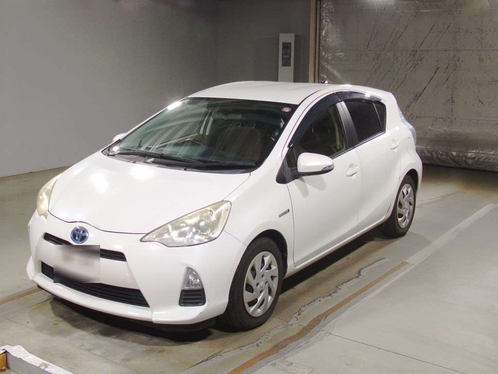 2012 Toyota Aqua NHP10[0]