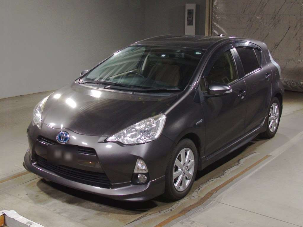 2014 Toyota Aqua NHP10[0]