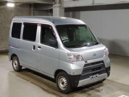 2018 Daihatsu Hijet Cargo