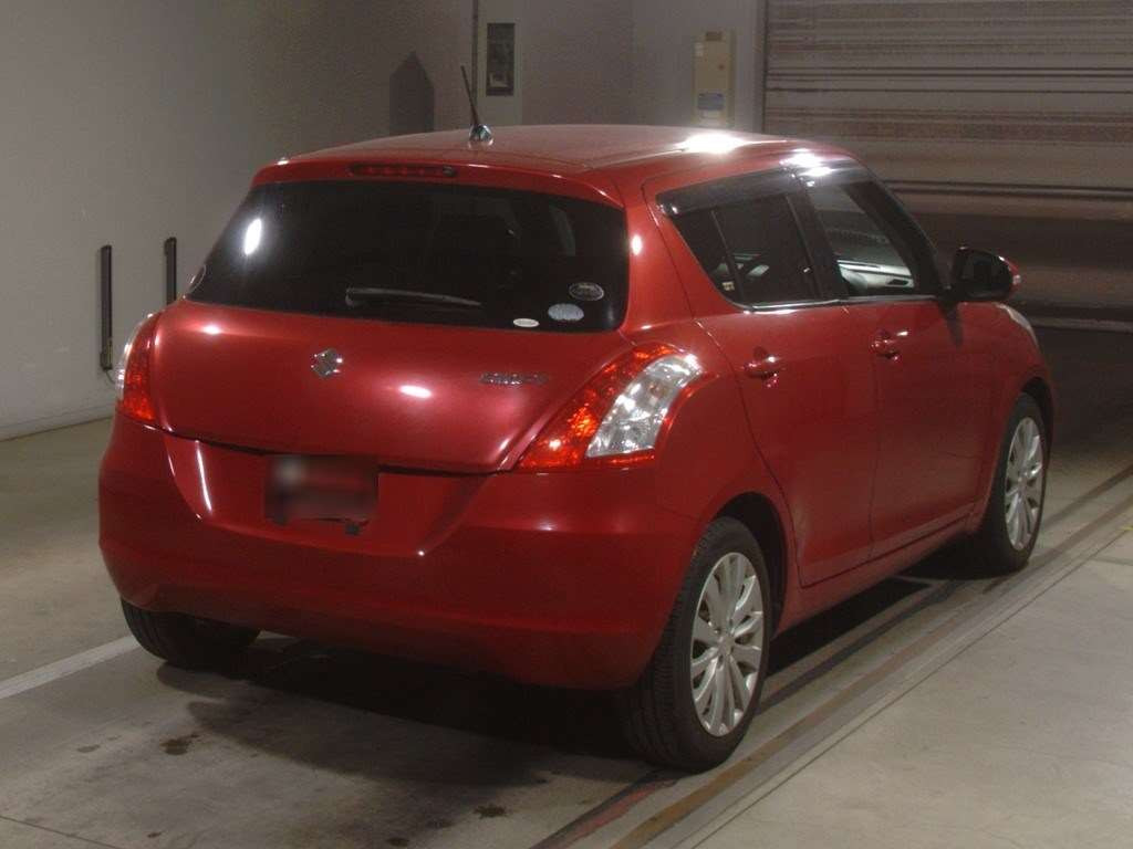 2013 Suzuki Swift ZC72S[1]