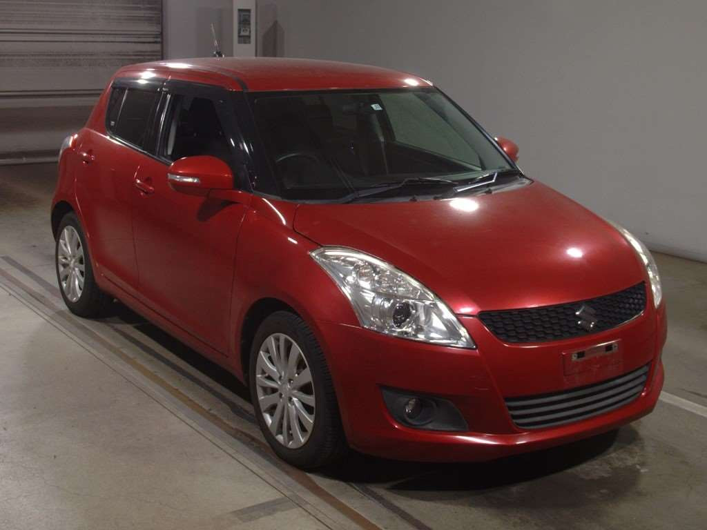 2013 Suzuki Swift ZC72S[2]