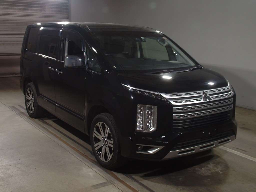 2022 Mitsubishi Delica D5 CV1W[2]